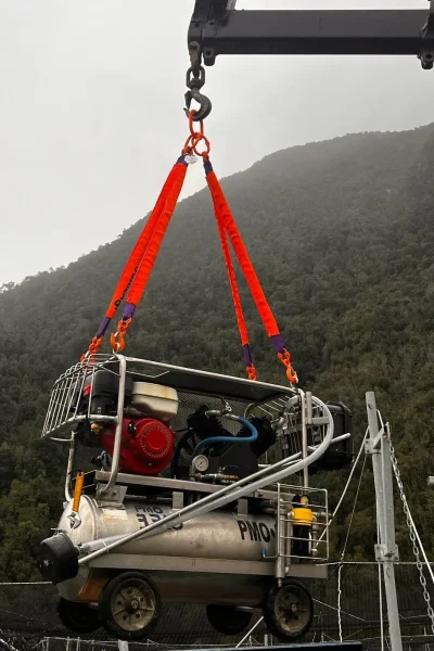 imgi_49_Vertical-lift